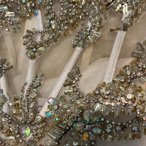 Tony Bowls sequin, tulle & mesh party dress size 6 - Picture 8 of 10